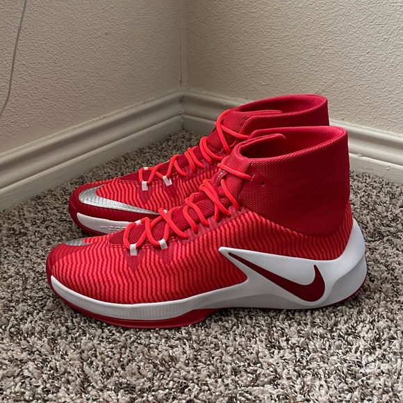 zoom clearout nike shoes